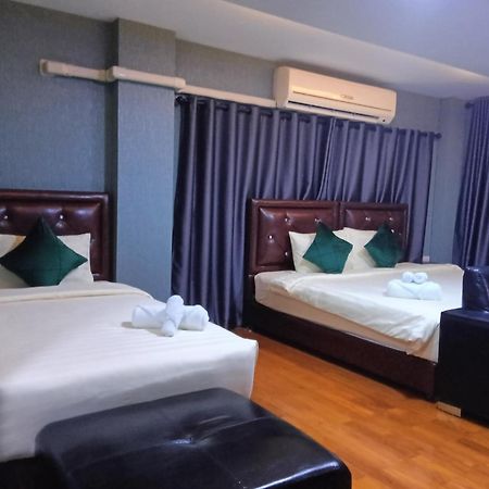 Khokeng Room Бангкок Екстер'єр фото