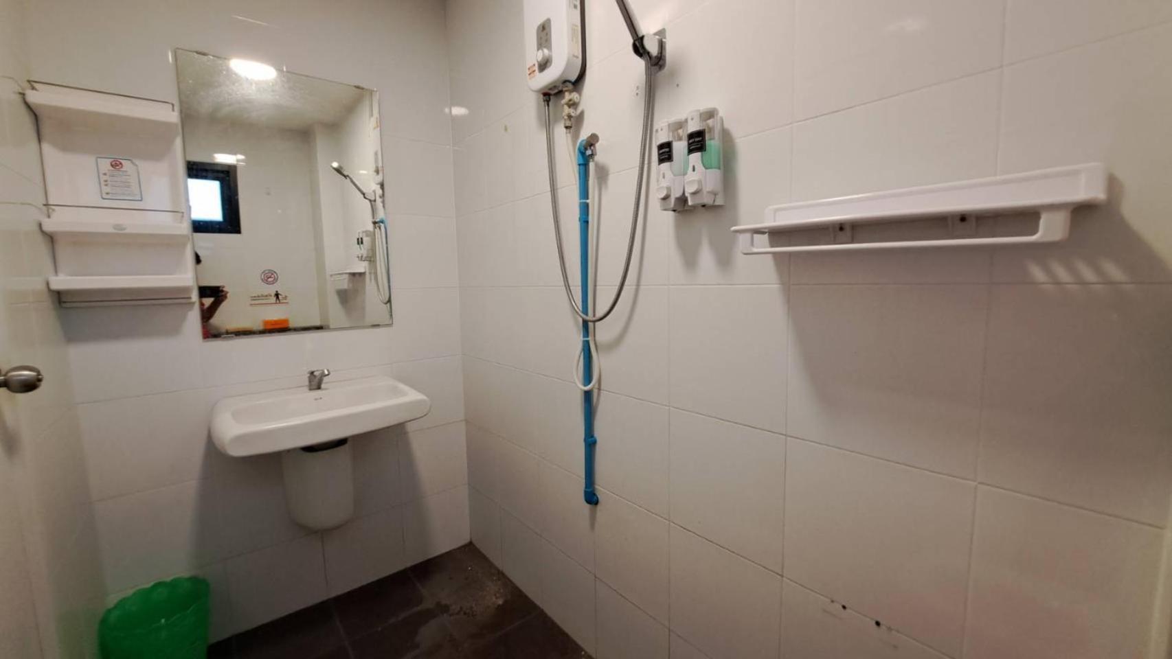 Khokeng Room Бангкок Екстер'єр фото